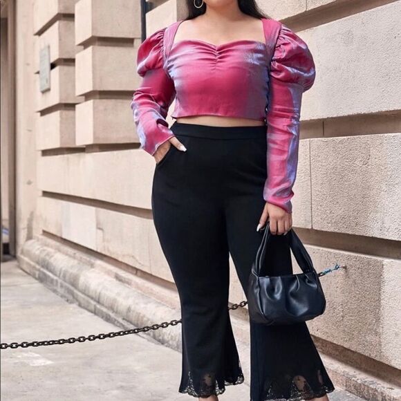 Iridescent Fuschia Balloon Sleeve Blouse - Picture 4 of 5